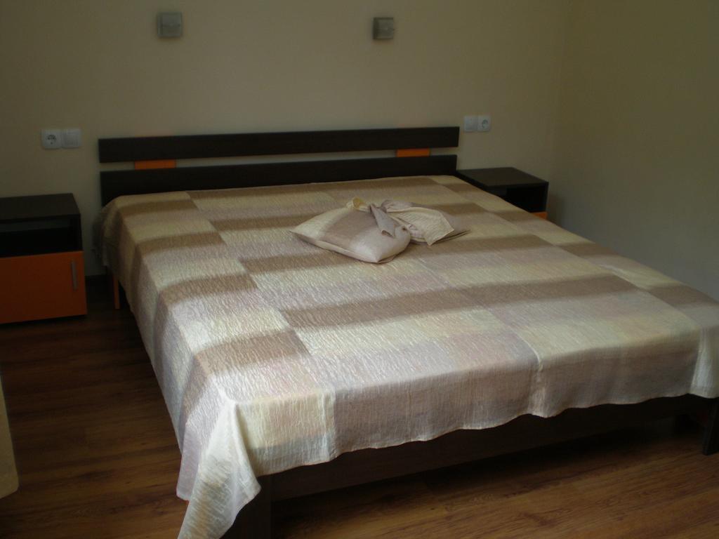 Park Hotel Djevana Gorna Oryahovitsa Bagian luar foto